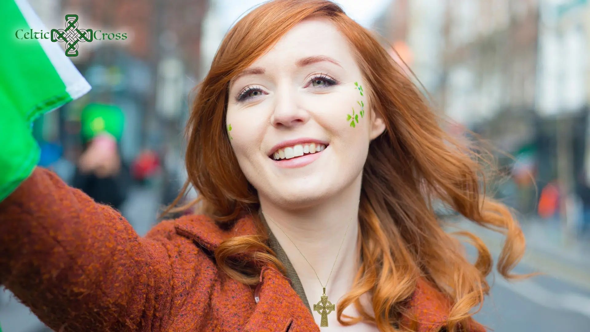 How to Choose the Perfect Women's Celtic Cross Necklace for Your Style?