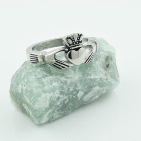 Anillo Claddagh de acero inoxidable