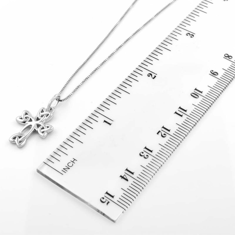 Small Trinity Knot Cross