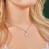 Colgante de nudo celta Trinity de plata