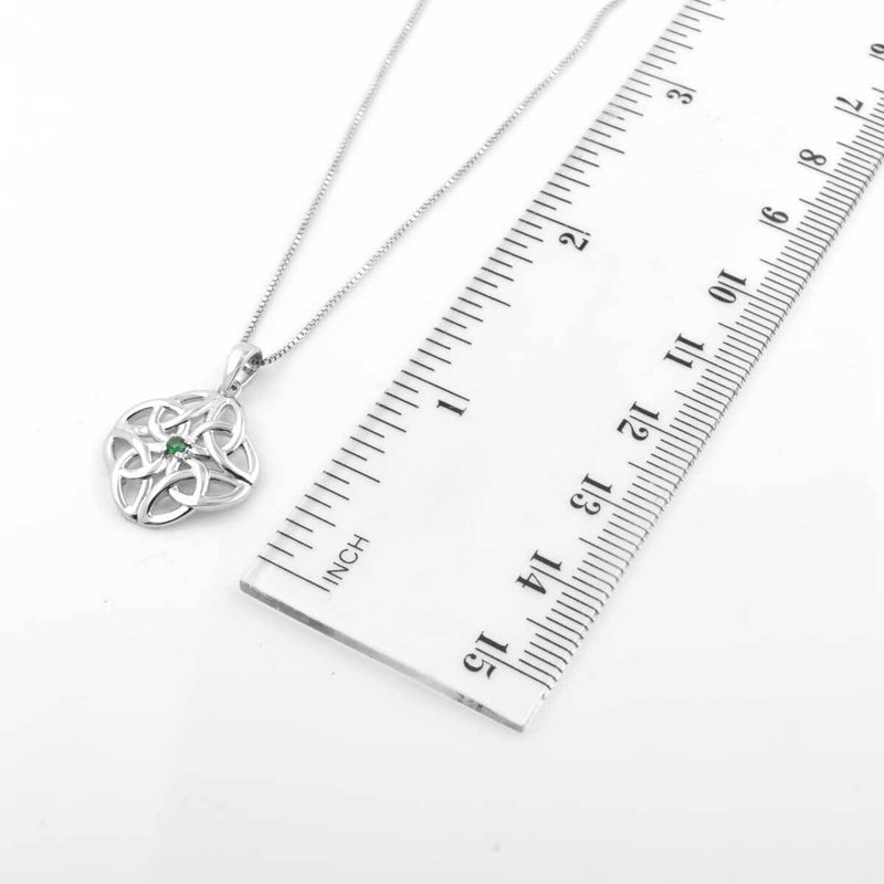 Colgante de nudo celta de plata de ley con cristal