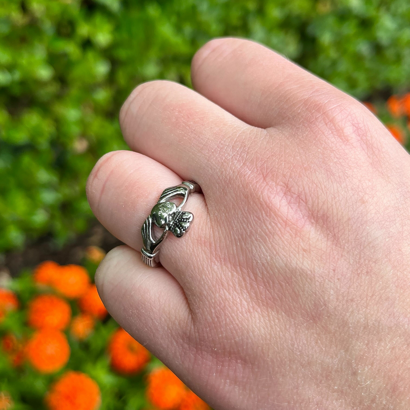 Anillo Claddagh de acero inoxidable
