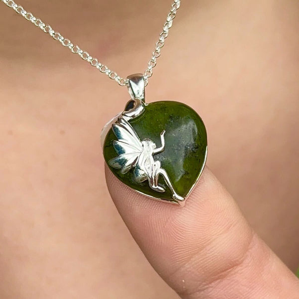 Colgante de plata de mármol de Connemara, hada celta