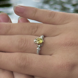 Anillo Claddagh de noviembre con piedra de nacimiento