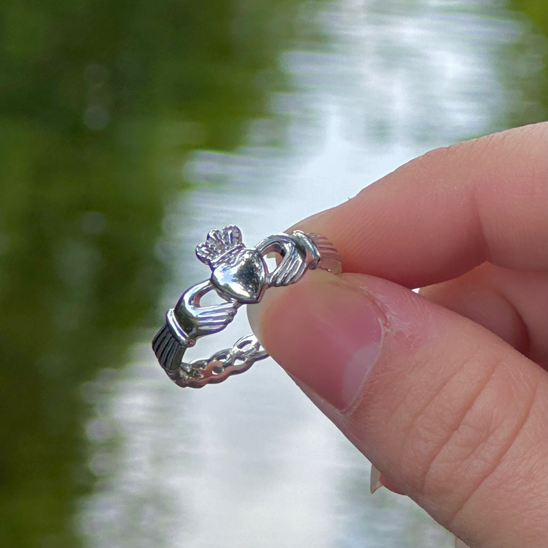 Sterling Silver Celtic Knot Claddagh Ring