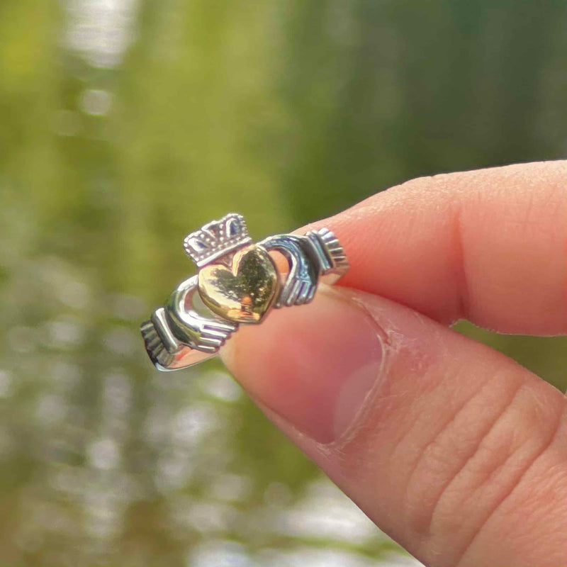 Anillo Claddagh de Corazón de Oro de Plata de Ley