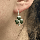 Pendientes de plata con trébol de mármol de Connemara