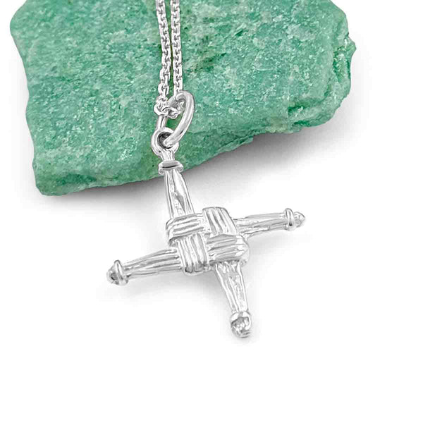 Collar de Plata con Cruz de Santa Brígida