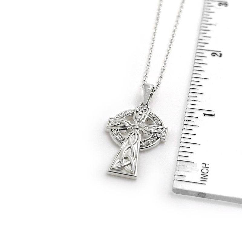Collar de cruz celta de plata con piedras engastadas