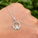 Collar Claddagh de Plata de Ley