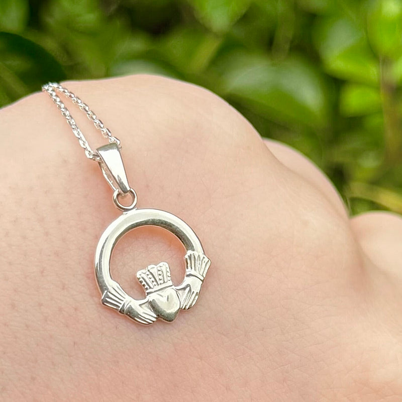 Claddagh necklace in Sterling Silver with Rose Gold