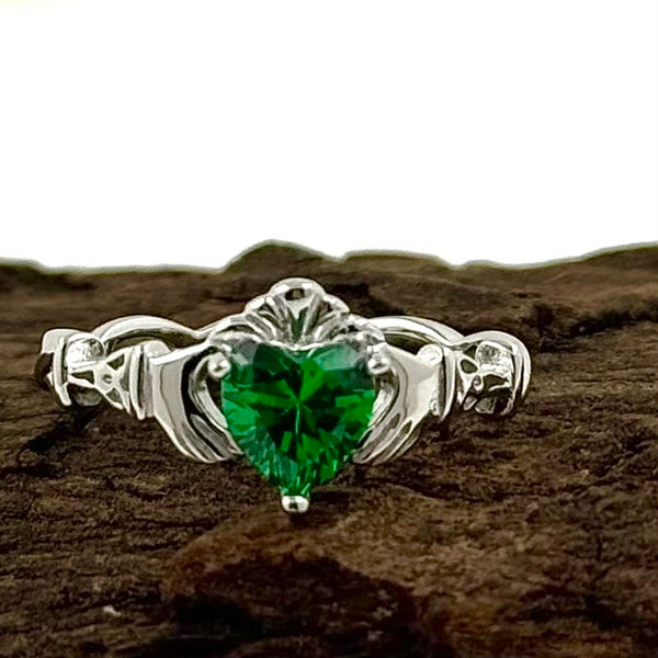 claddagh ring