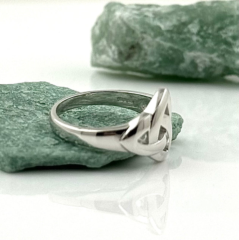 Anillo de nudo trinity de plata de ley | Anillo irlandés | Anillo celta