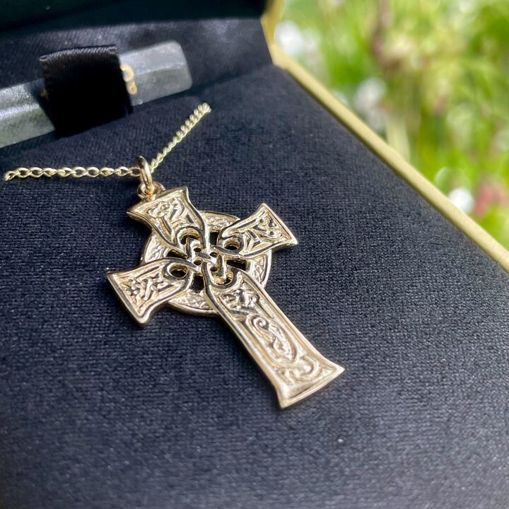 Solid Gold Apostles Cross of Scriptures