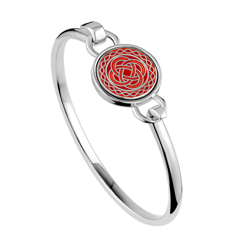 Brazalete de nudo celta esmaltado en rojo rodio