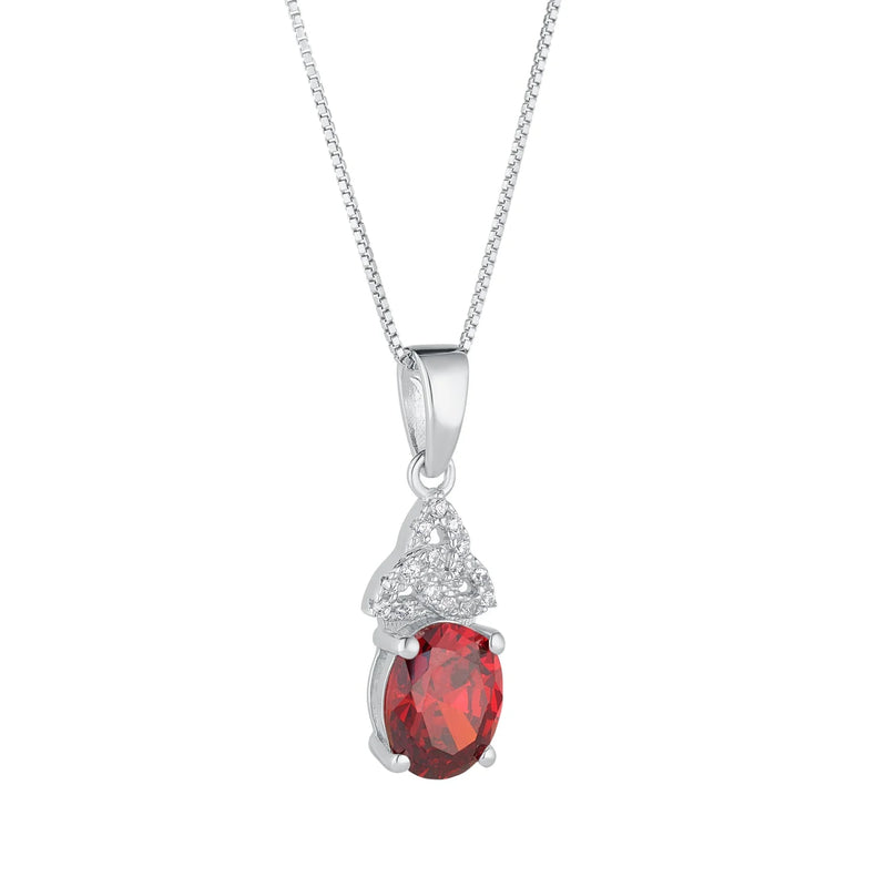 Collar de nudo Trinity con piedra de nacimiento de enero de plata de ley