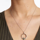Collar Claddagh con Piedra de Nacimiento - Mayo