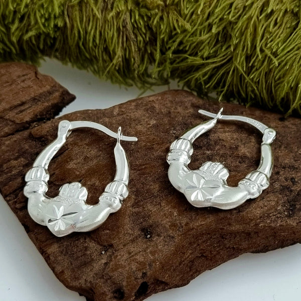Pendientes Claddagh en plata