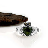 Anillo Claddagh de mármol de Connemara y marcasita