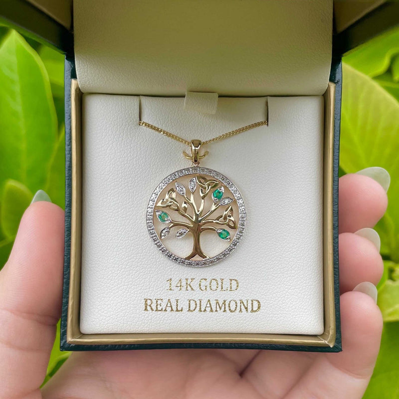 Colgante de oro de 14 quilates con diamantes y esmeraldas del Árbol de la Vida