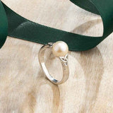 Anillo de Nudo de la Trinidad de Perlas de Plata de Ley