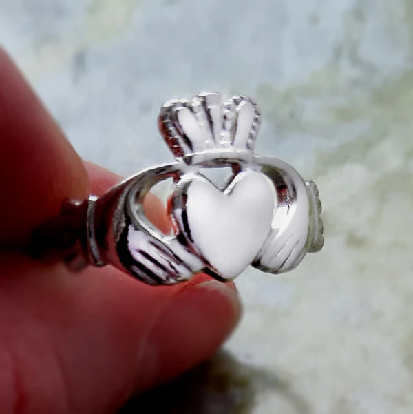 Claddagh Ring in Silver
